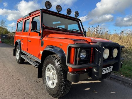 LAND ROVER DEFENDER 110