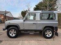 LAND ROVER DEFENDER 90