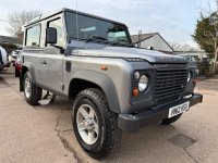 LAND ROVER DEFENDER 90