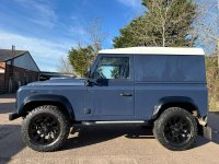 LAND ROVER DEFENDER 90