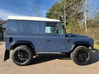 LAND ROVER DEFENDER 90