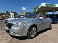 VOLKSWAGEN EOS